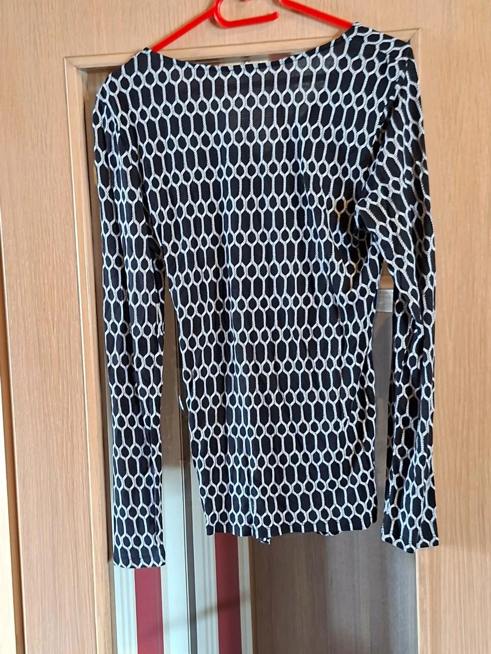 Esprit Top com mangas compridas e decote em V – photo 2